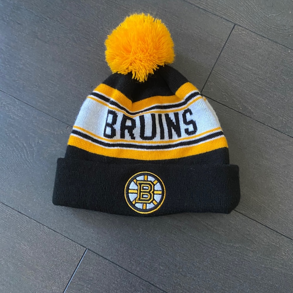 Bruins winter hat